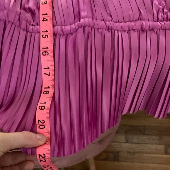 Japna Pink Satin Line Shimmery V Neck Pleated Sleeveless Tank Top Blouse Women's - Picture 6 of 6